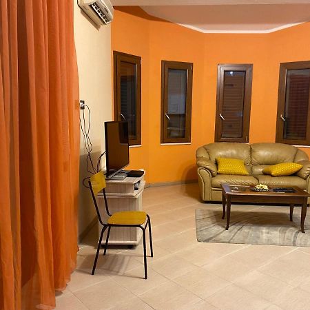 The Orange House Panzió Assemini Kültér fotó